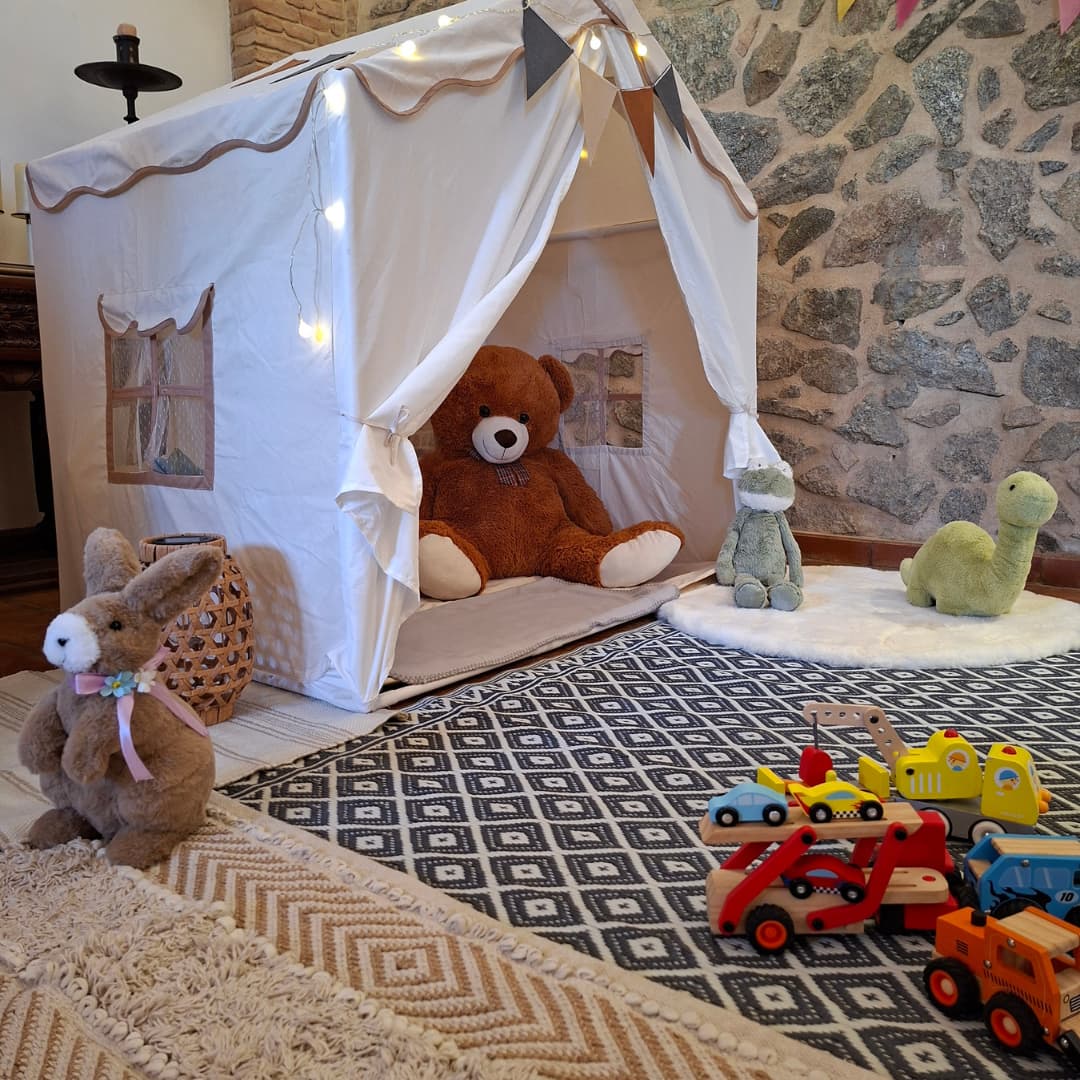 Espacio infantil bilingue para bodas Espacio infantil bilingue para bodas